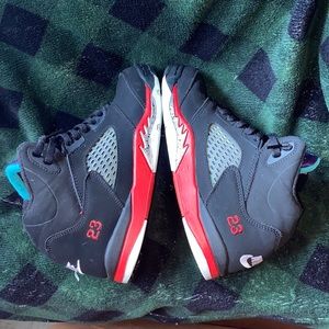 Jordan 5’